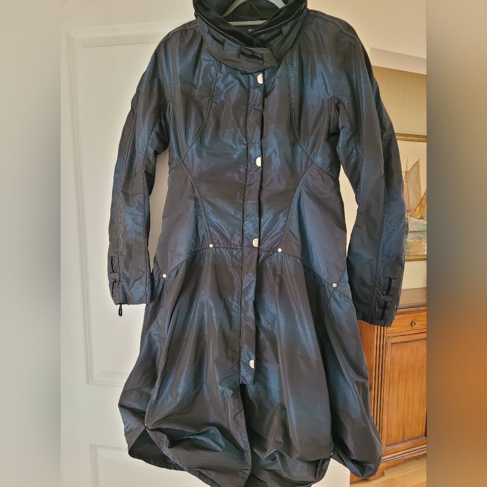 Iconoclast Nylon Coat Size S Iridescent Black/Blue